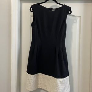 Vince Camuto black and cream dress size 10.